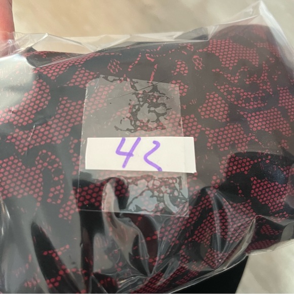 Forever21 quarter large body con black floral plunge mini dress size small - Picture 7 of 7